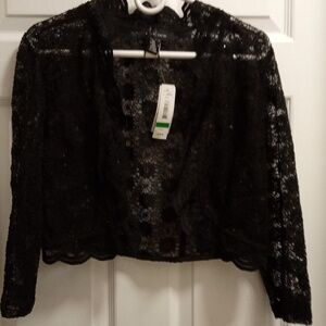 R & M Richards black sequin lace top.L. New.